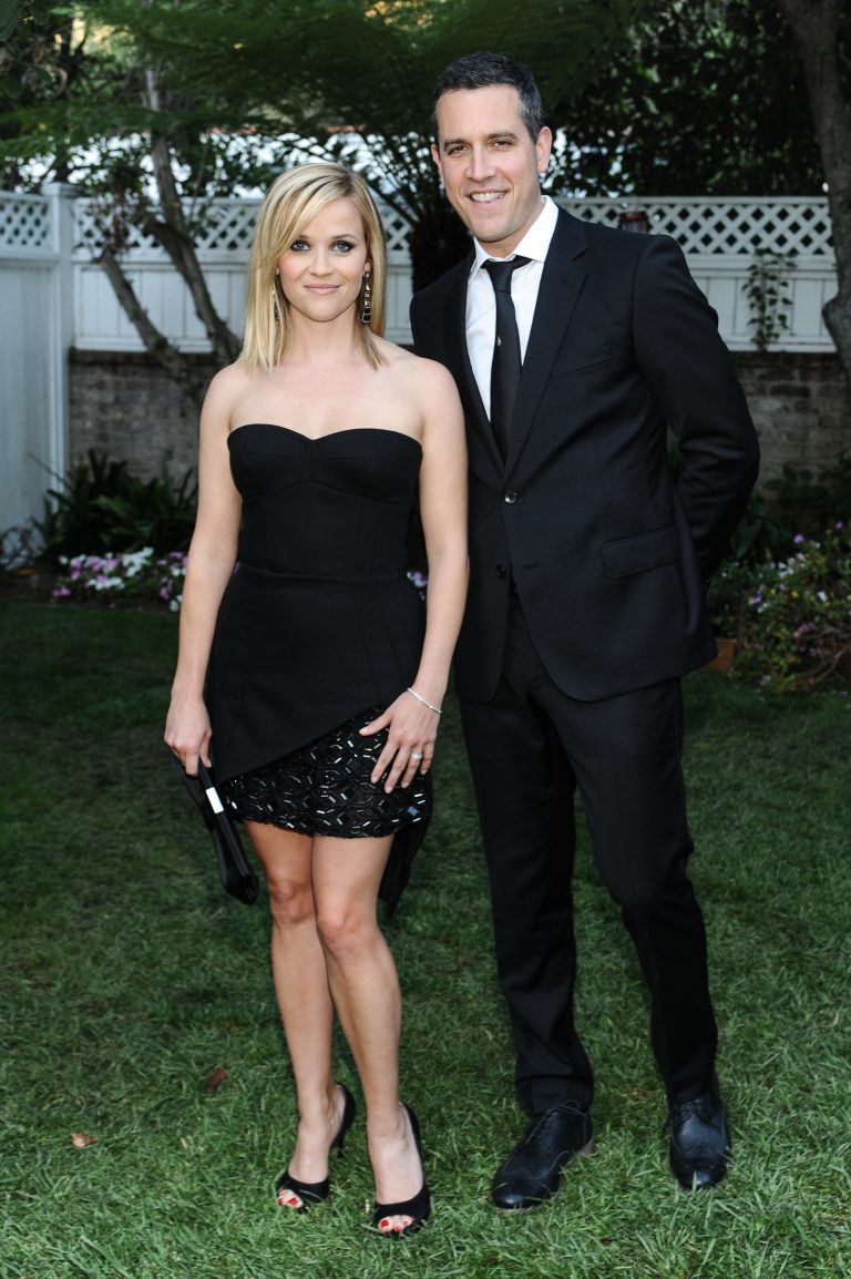 Reese Witherspoon Divorces With Husband Who Has Changed after Almost $1 billion Dollar Deal