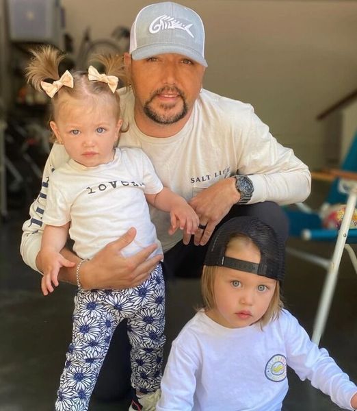 After bringing his son to the ER, Jason Aldean posts a health update.